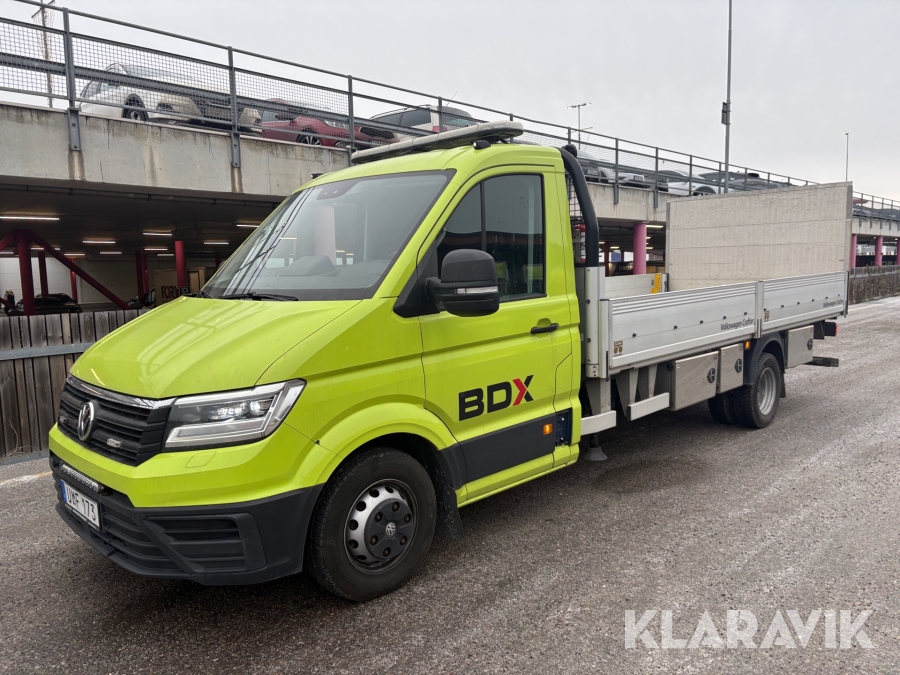 Kranbil med flak Volkswagen Crafter