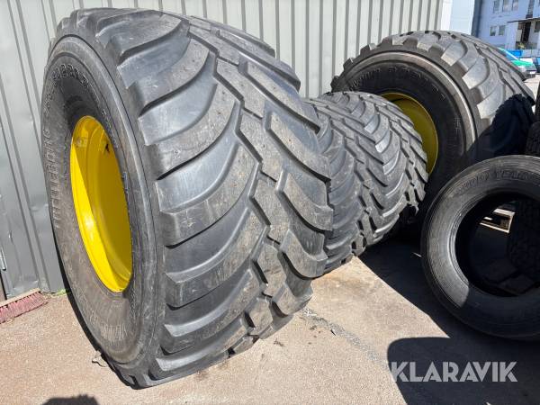 Traktordäck på fälg 4 st Trelleborg John Deere