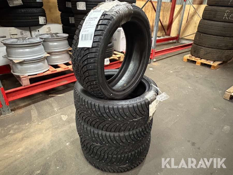 Bildäck Pirelli Winter Ice Zero 2 225/45R18 - 4st