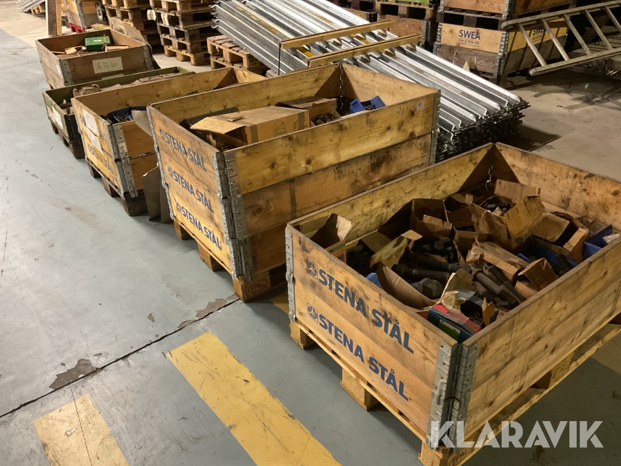 Parti med bult och mutter