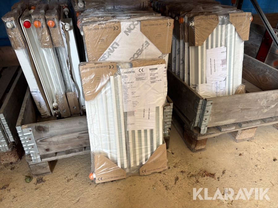 Parti med transformatorer Epecon Lyngson