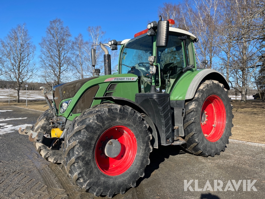 Traktor Fendt 724 Vario