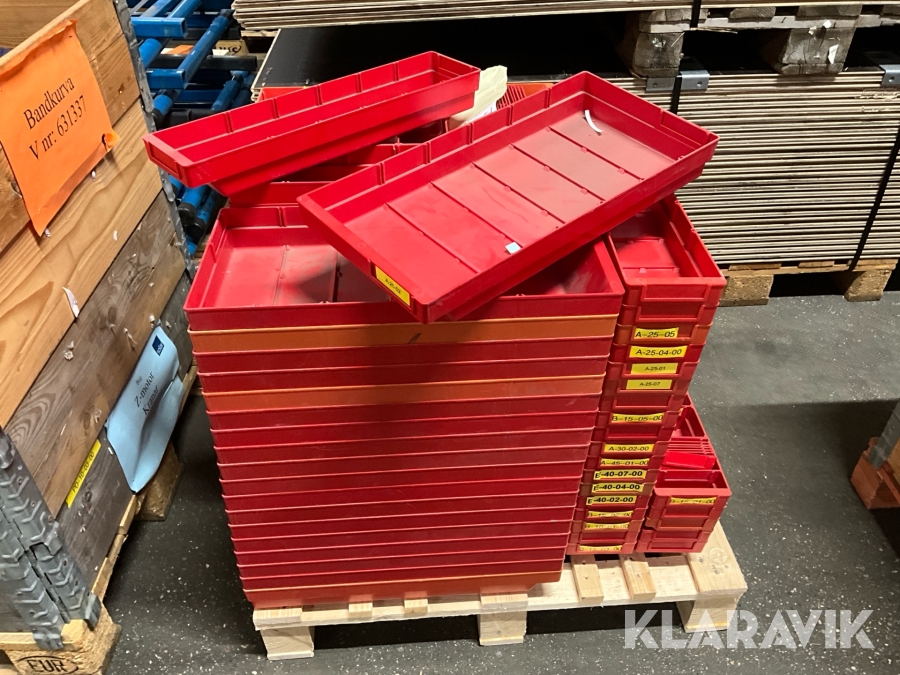 Plastlådor 81st