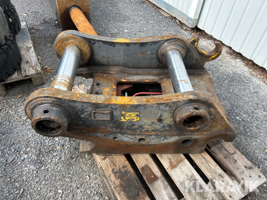 Fäste Gjerstad G90HD / EC480C/D