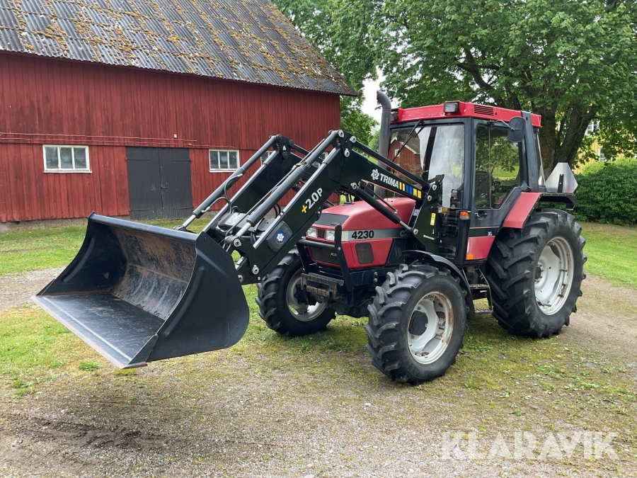 Traktor Case 4230 4WD Trima lastare