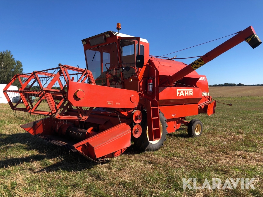 Skördetröska  Fahr  M900 