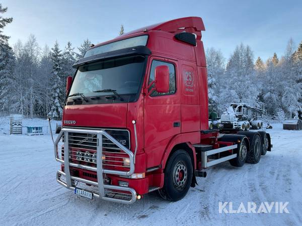 Kombibil Volvo FH12 containerfäste för 20 fot container samt vändskiva