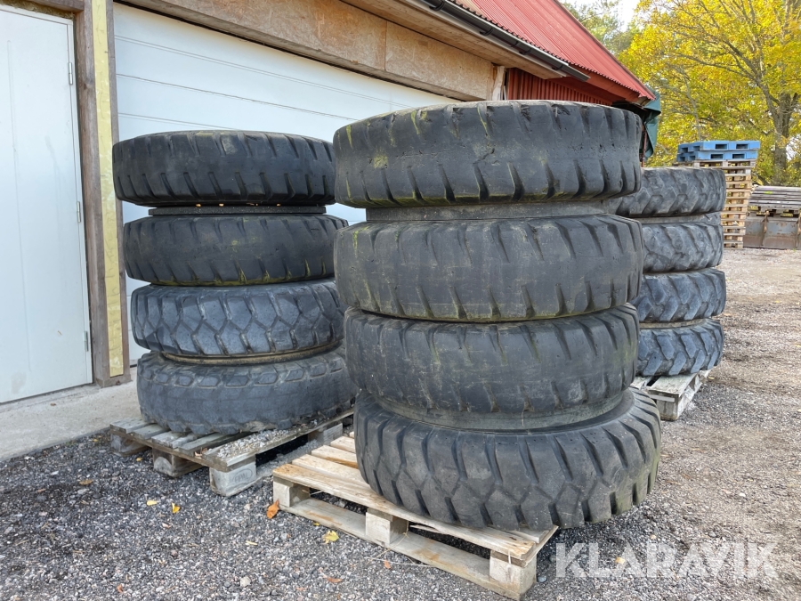 Grävmaskinsdäck 8 st