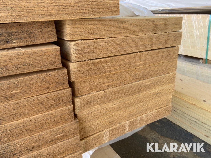 LVL Balkar svenska trävaror 45x400x10.000 mm. 12 st