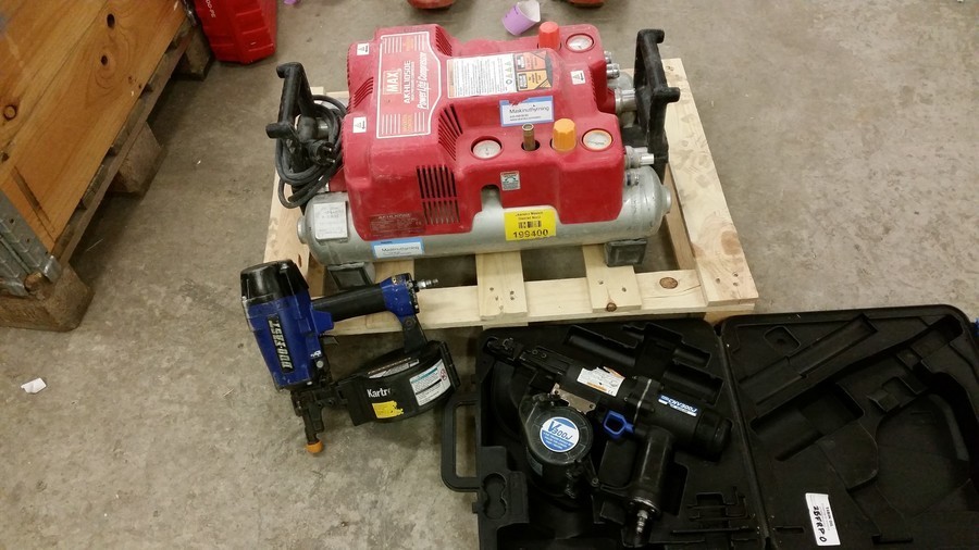 Kompressor, högtryck för spikpistol + 2 st spikpistoler