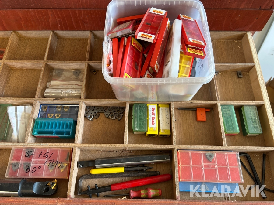 Parti med snabbstål till svarv