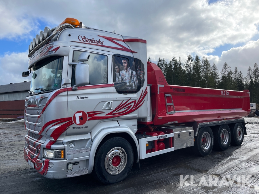 Tippbil Scania R520 8x4 med flak
