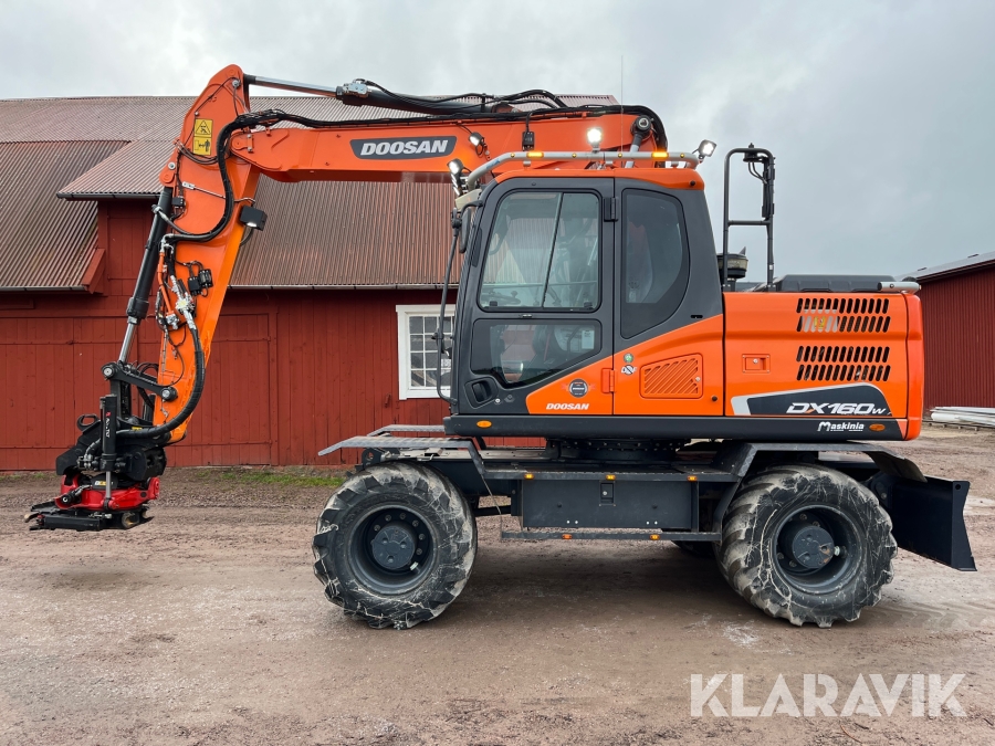 Grävmaskin Doosan DX160W-5