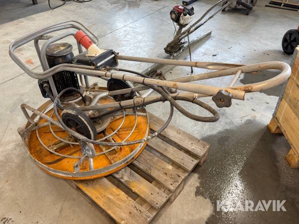 Glättare Dynapac BG 33E