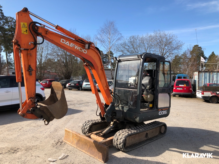 Daewoo Gravemaskin () Daewoo Gravemaskin