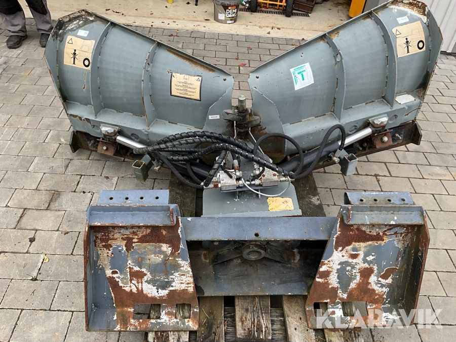 Vikplog T 2200mm med bobcatfäste