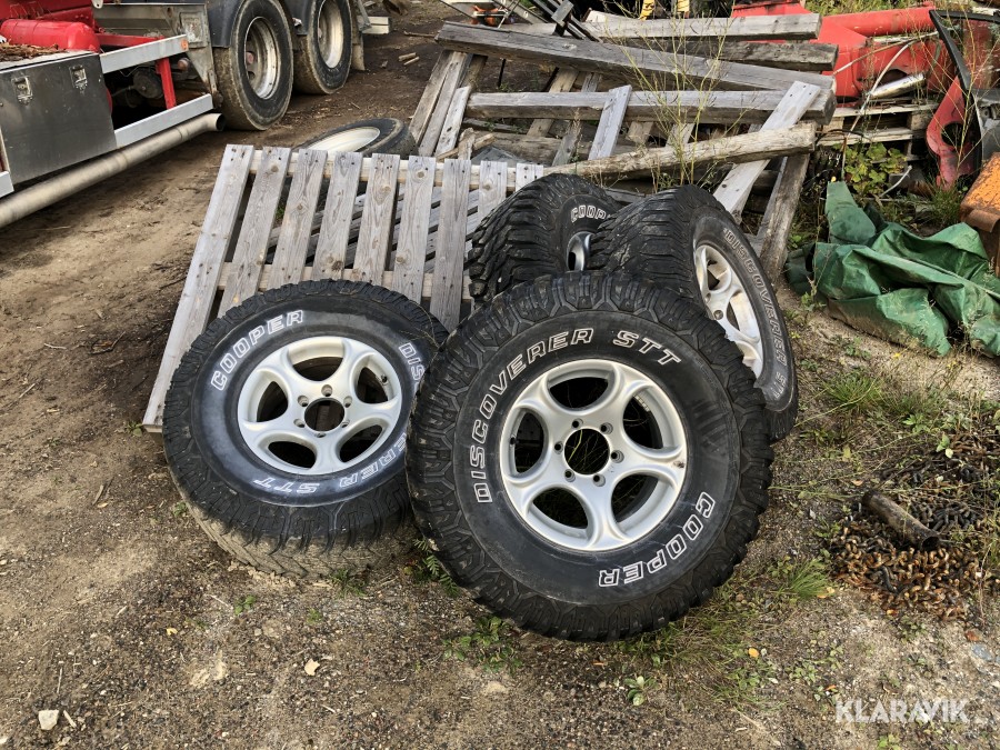 Däck på fälg till stora GM