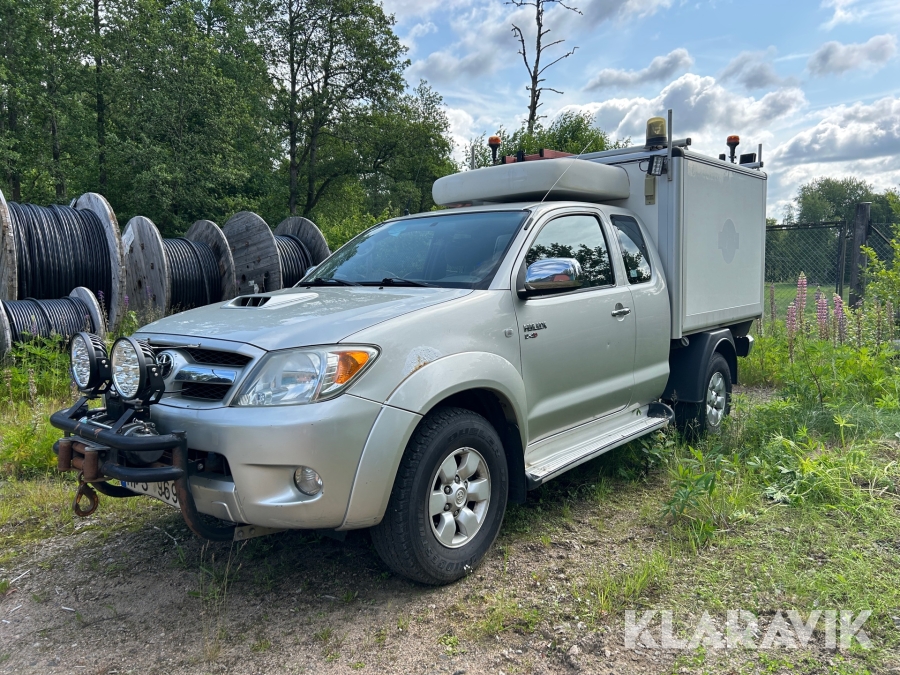 Pickup Toyota Hilux 2.5 D-4D 4WD (120hk) 2007 med kåpa