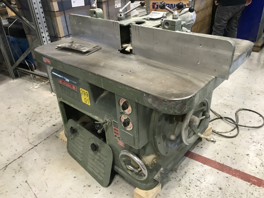 Bordfräs / fräsmaskin