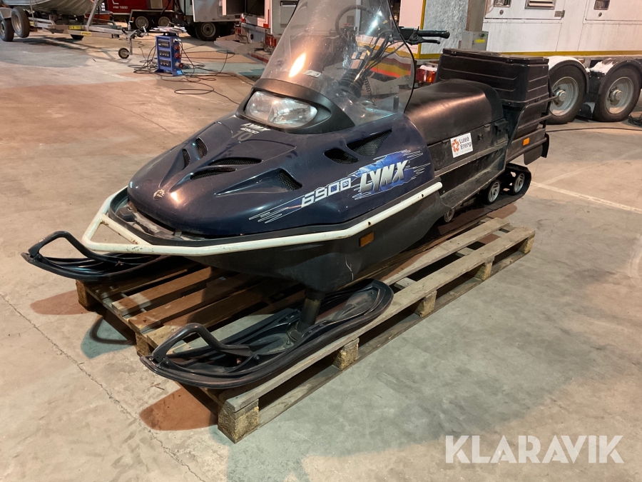 Snöskoter Lynx 6900