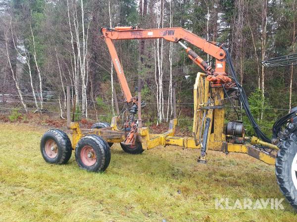 Skogsvagn med kran Moheda FMV 2000