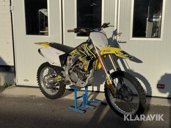 Cross Suzuki RM-Z 250cc