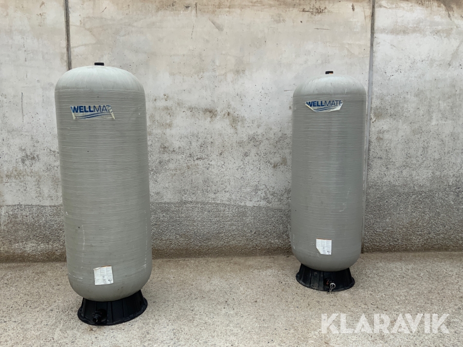 Hydropress till vattensystem 453 liter per styck. 2 st