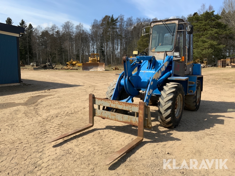 Hjullastare Zettelmeyer ZL 502 med gafflar