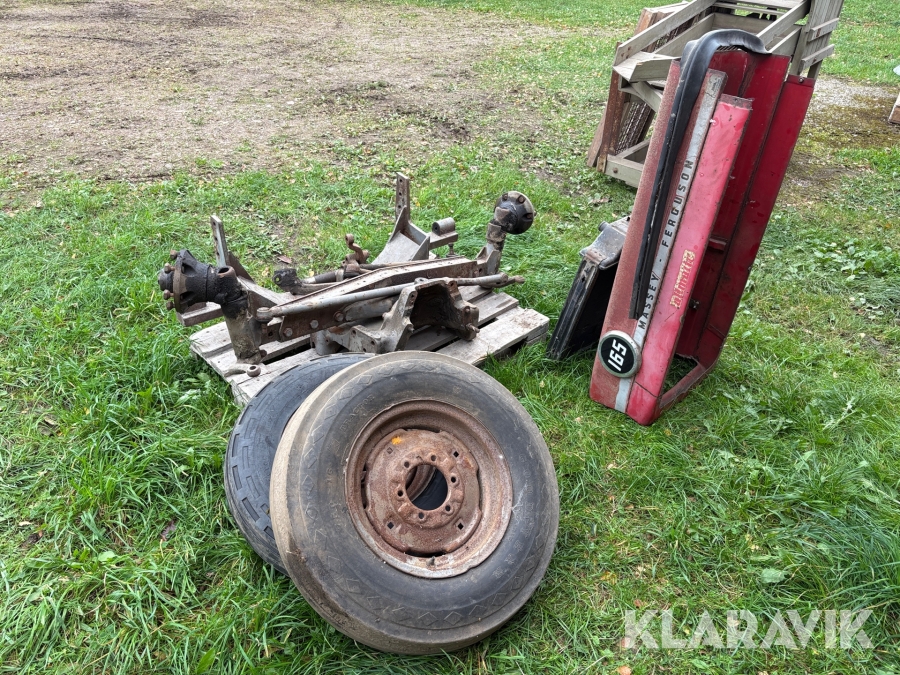 Diverse delar Massey Ferguson 165