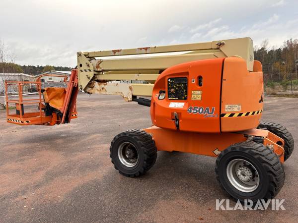 Vikbomslift JLG 450AJ serie 2