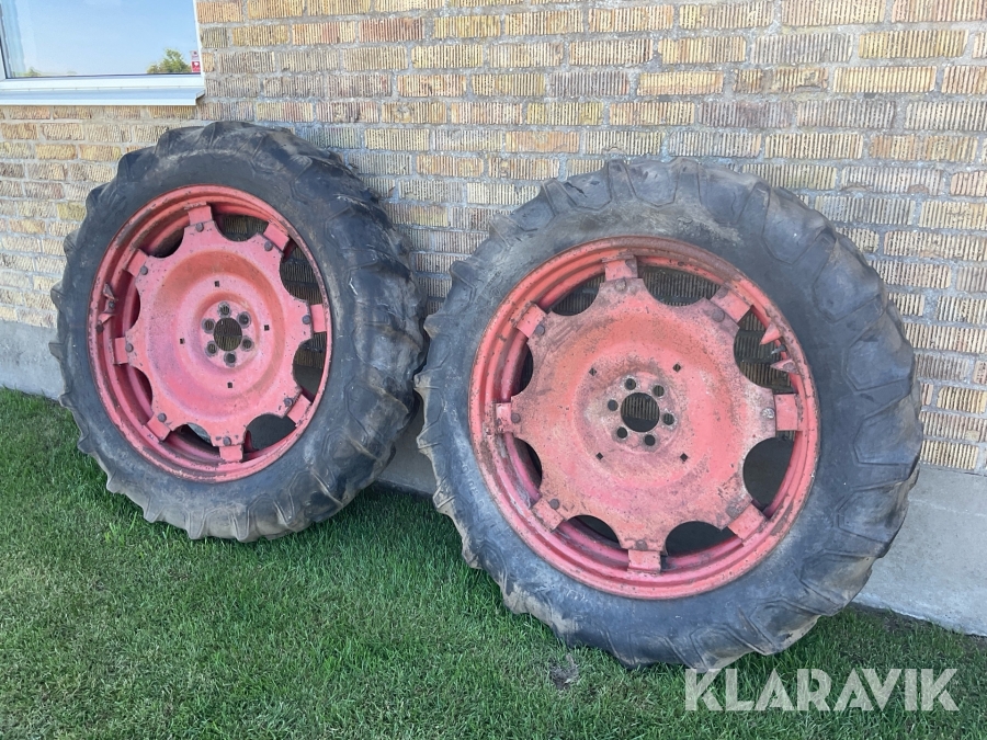 Bakhjul till Volvo BM 430 Firestone 12.4-36 2st