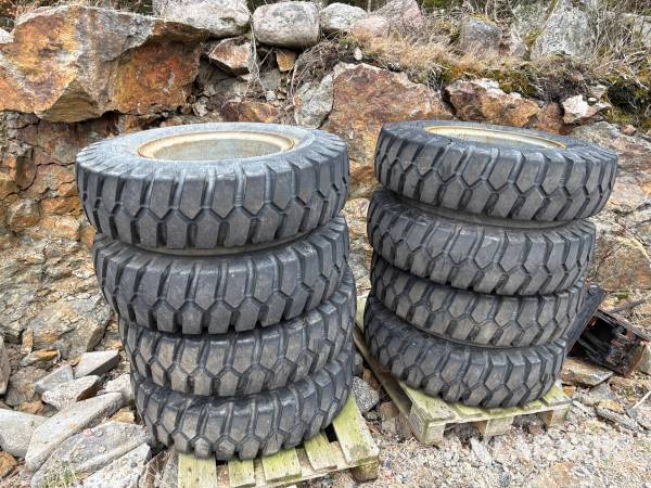 Dubbelmontage 10.00-20 BKT EM 934