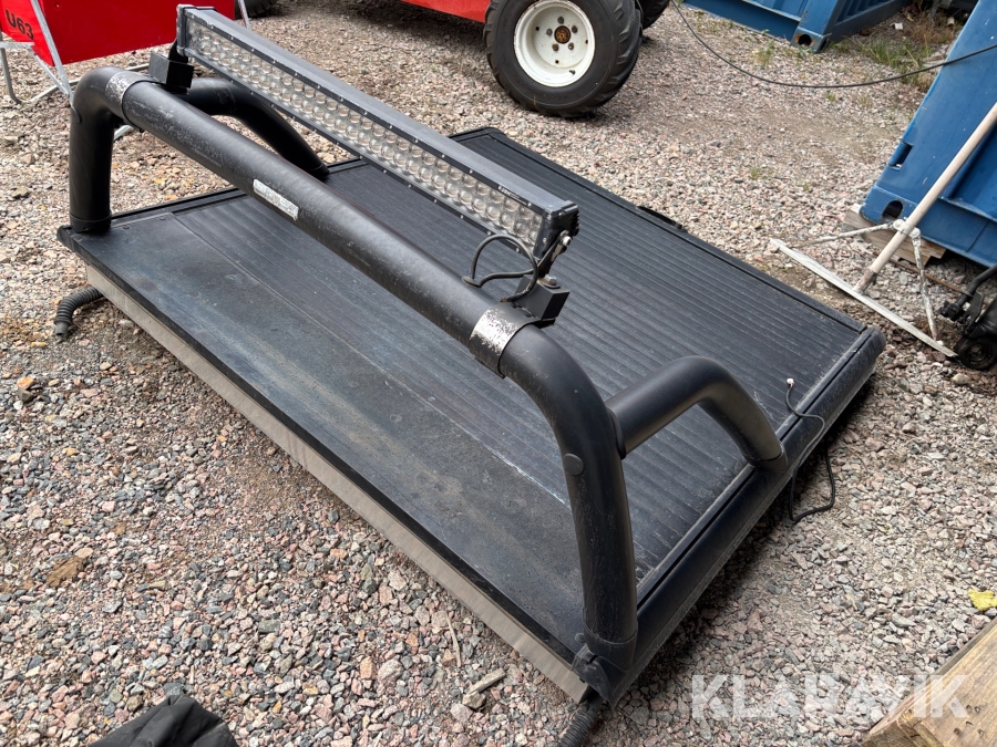 Flakkåpa Mountain Top med Ledramp till Mercedes X350