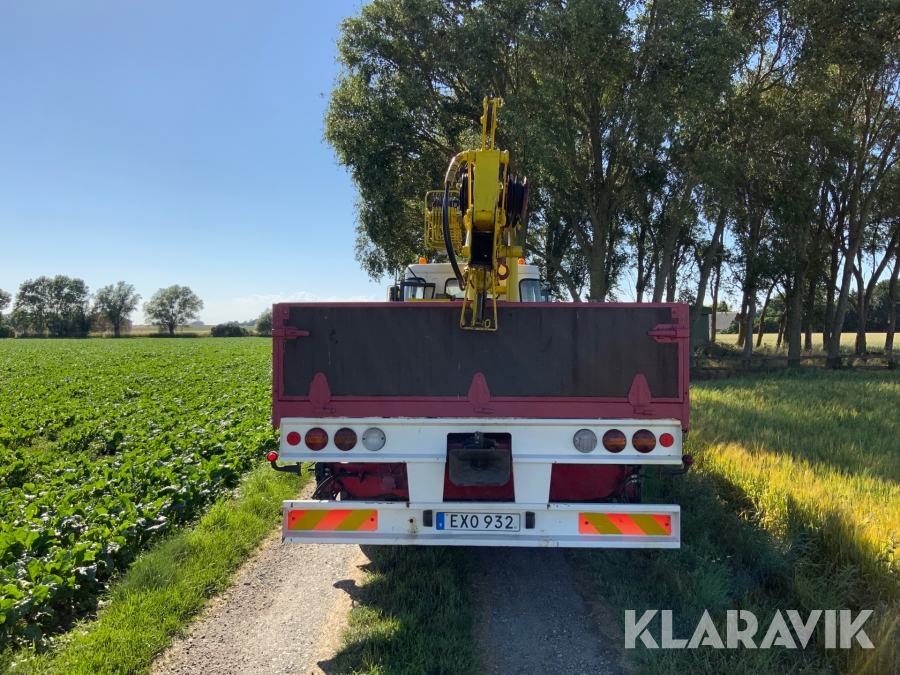Veteranlastbil Scania 141 med kran & jibb