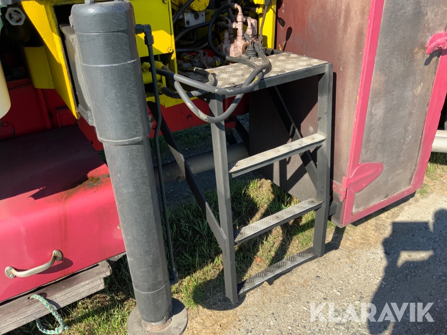 Veteranlastbil Scania 141 med kran & jibb