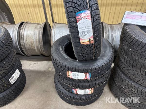 Dubbdäck Nokian Hakkapeliitta C4 215/65 r15C 4st