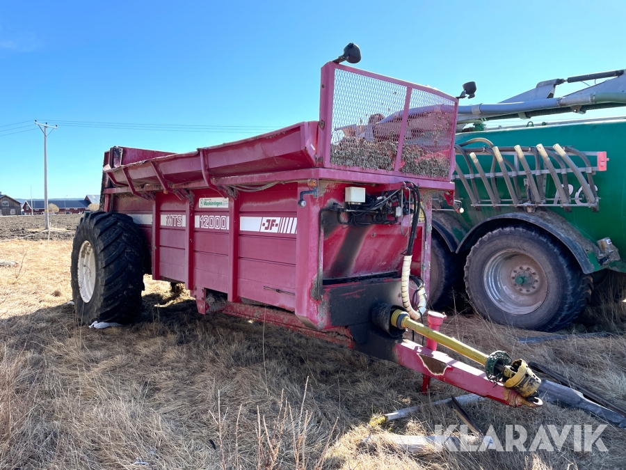 Fastgödselspridare JF MTS 12000