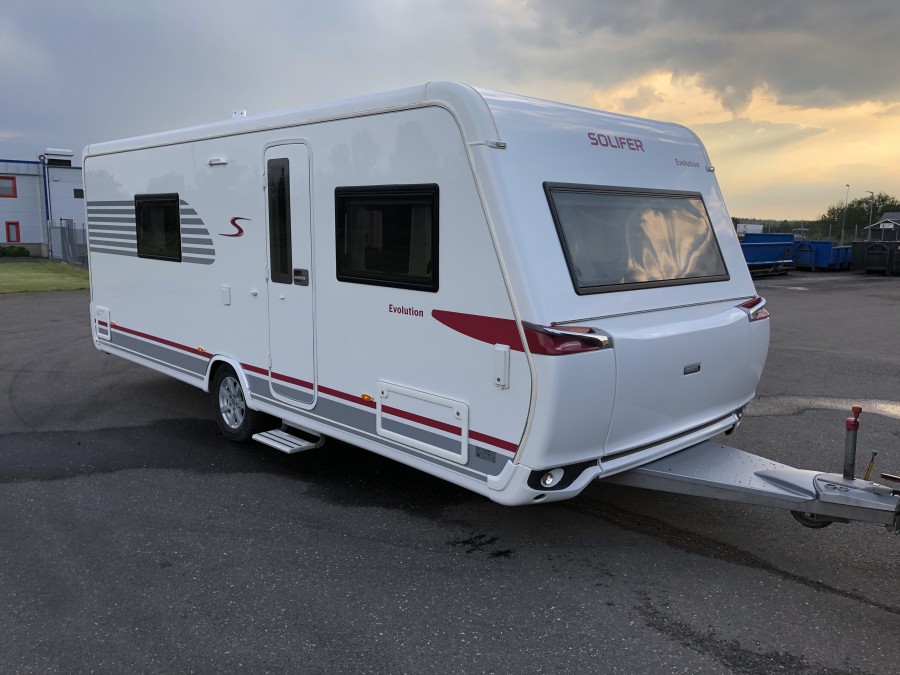 Husvagn Solifer 580 Evolution Långbädd VB badrum