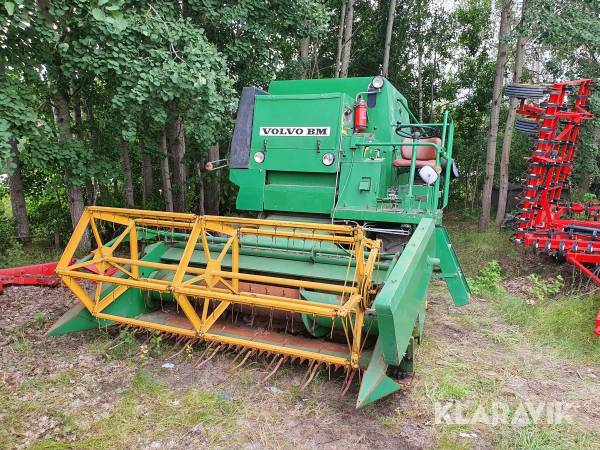 Skördetröska Volvo BM 830 S