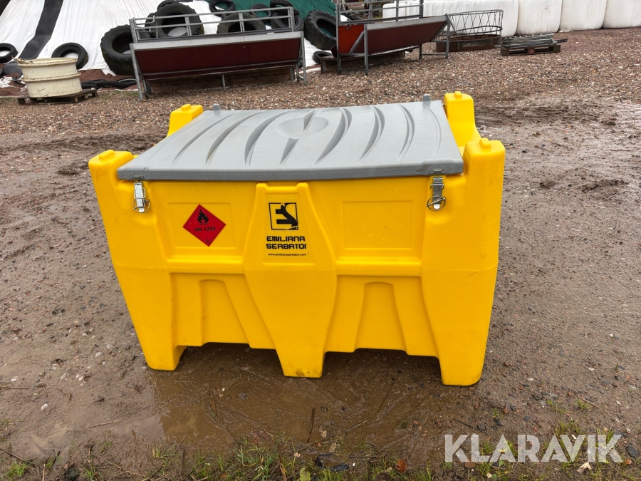Dieseltank Emiliana Serbatoi 440Z1