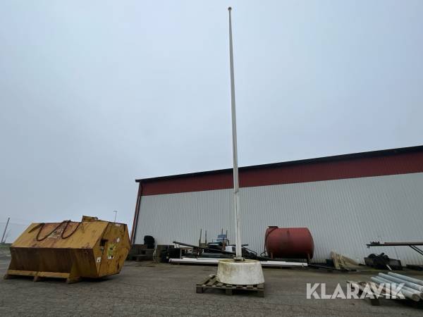Flaggstång med fundament 10 m