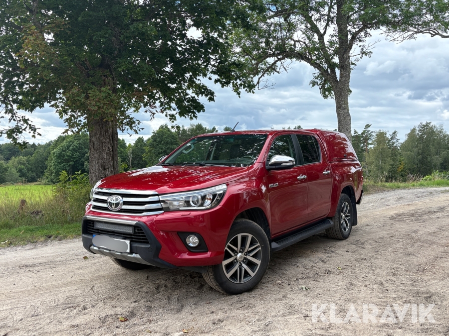 Pickup Toyota Hilux Invincible