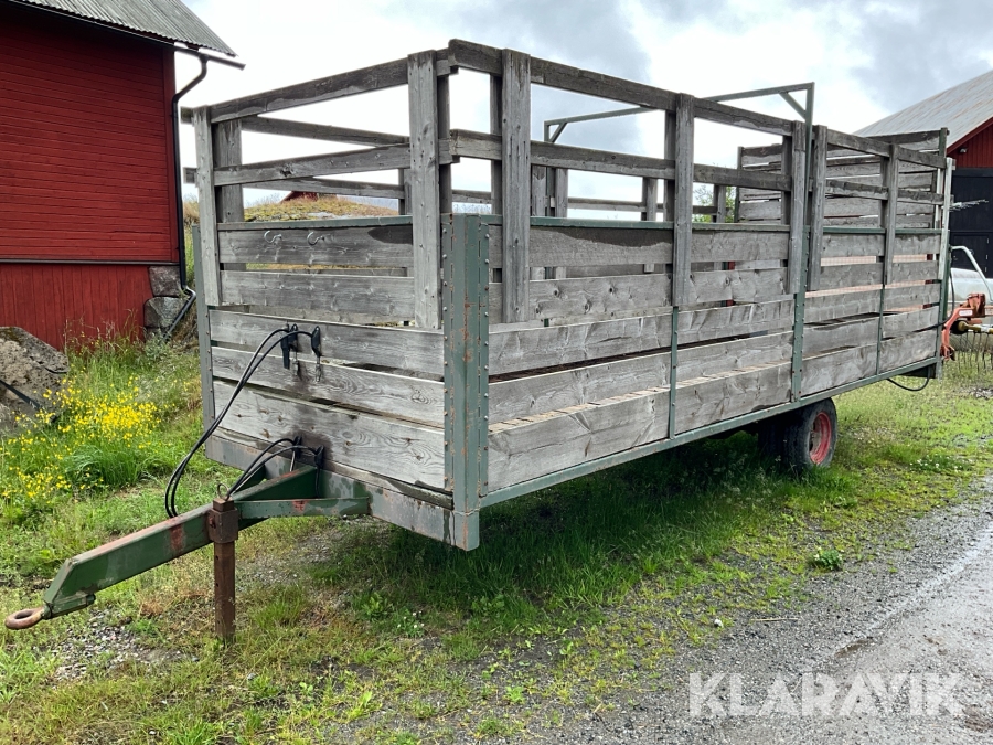 Djurvagn med hydraulisk ramp bak