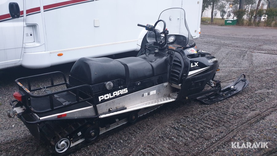 Snöskoter Polaris 550 WIDETRAK LX