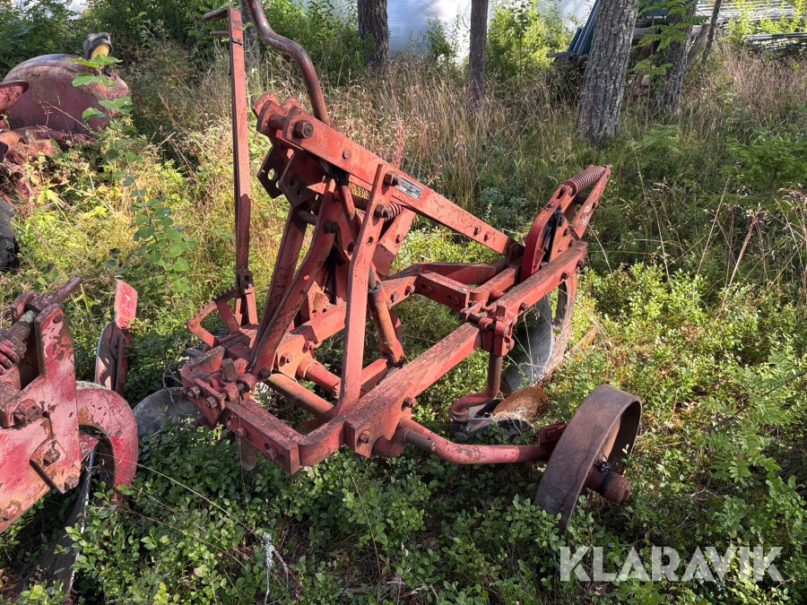 Plog International Harvester S 1-22 2 kupig