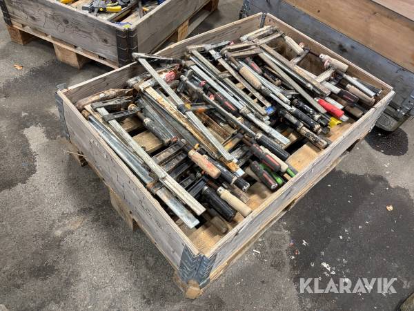 Diverse skruvtvingar