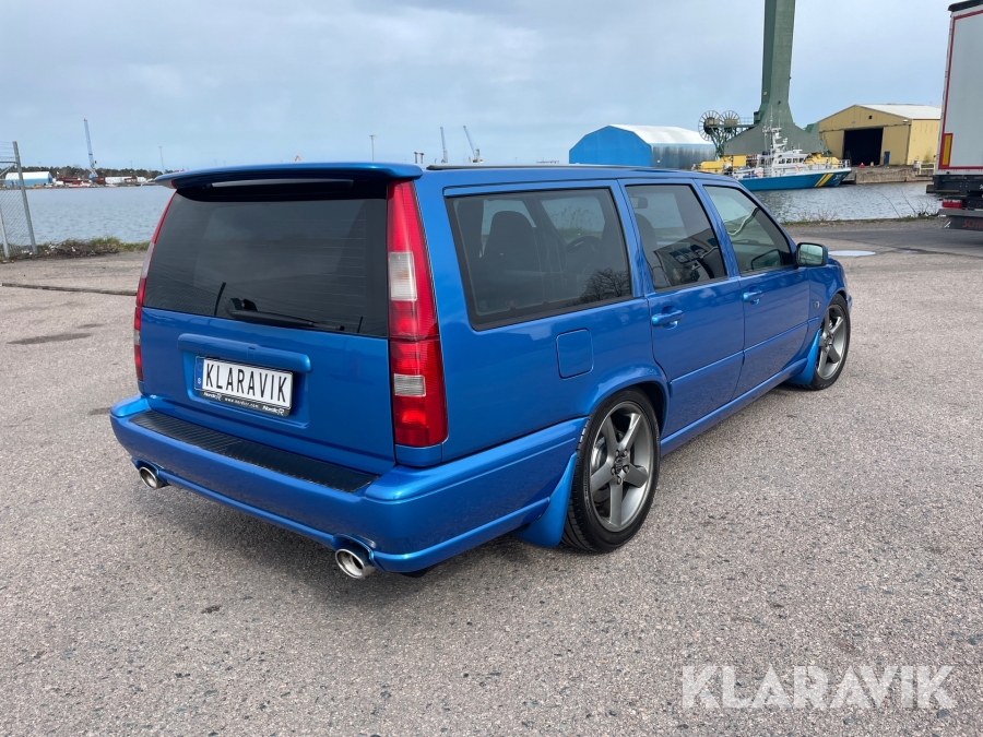 Volvo V70R AWD