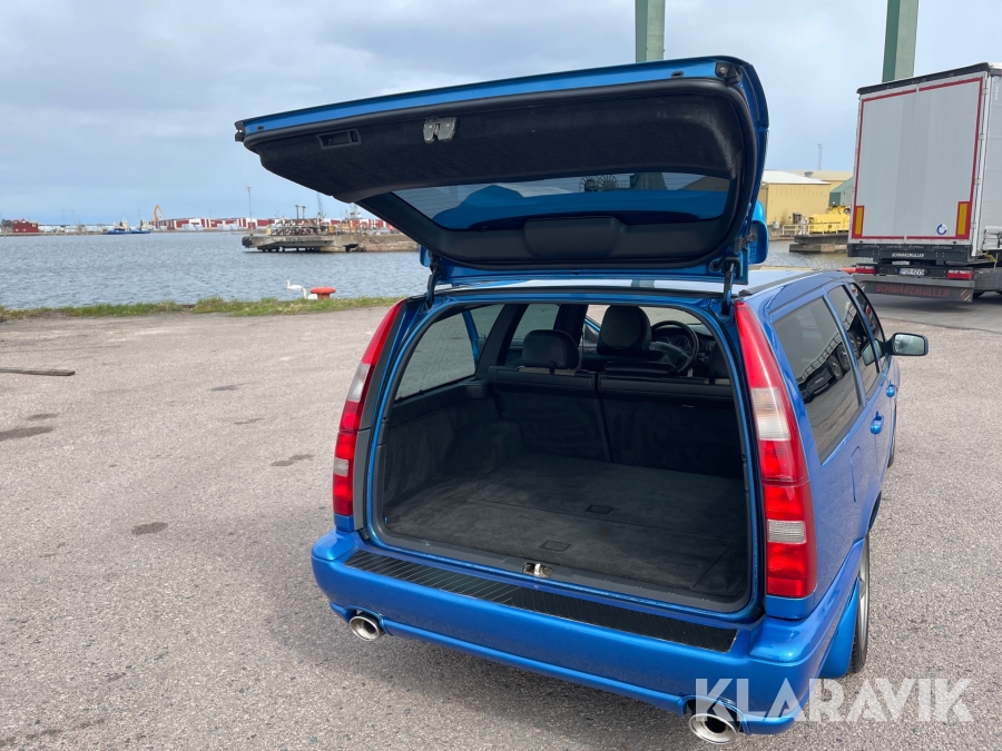 Volvo V70R AWD