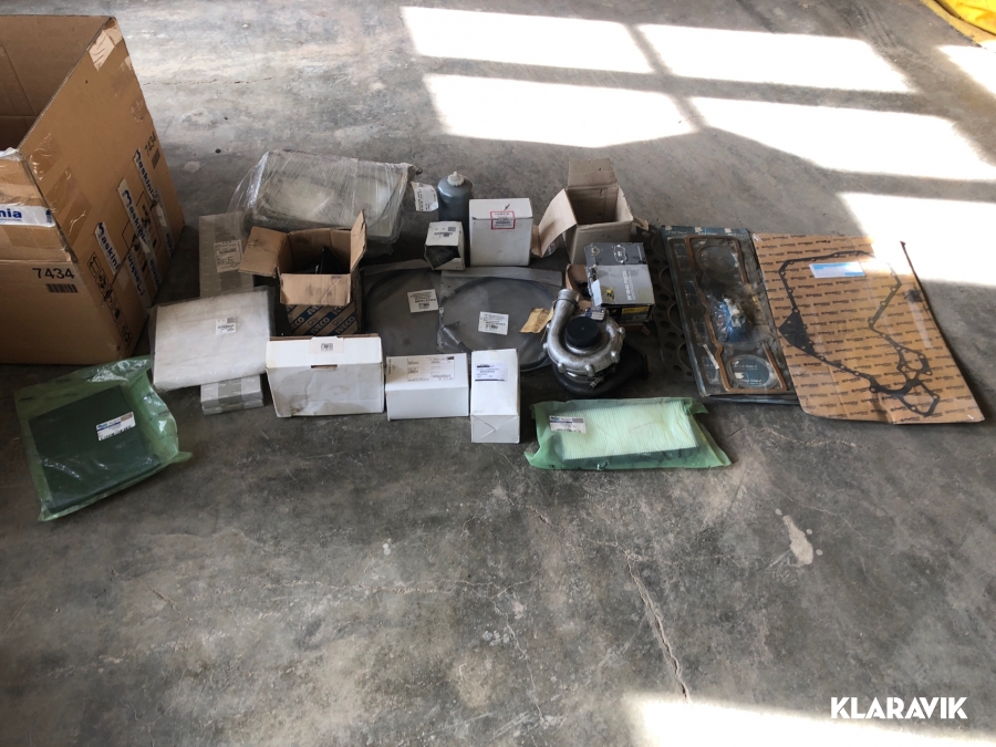 Parti med reservdelar till bilar (Nya)