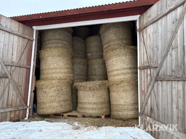 Torrhö förvarats inomhus